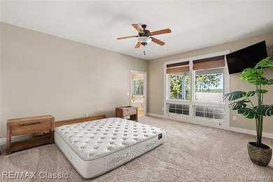 Come experience everything 5118 S Shore Drive has to offer. This - photo 27