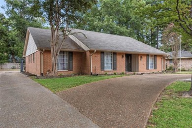 Lake Home For Sale in Shreveport, Louisiana