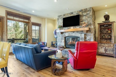 Experience true ski-in/ski-out living in this beautifully - photo 2