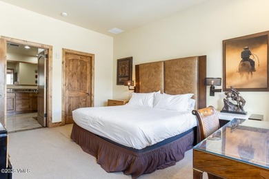 Experience true ski-in/ski-out living in this beautifully - photo 9