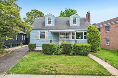 Exceptional opportunity to renovate or build your dream home in - photo 1