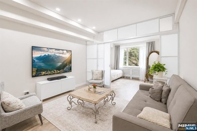 Unique opportunity to customize this home to fit your lifestyle! - photo 1
