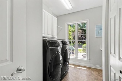 Come experience everything 5118 S Shore Drive has to offer. This - photo 41