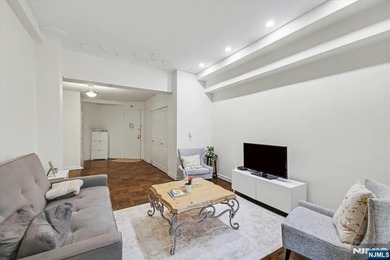 Unique opportunity to customize this home to fit your lifestyle! - photo 2