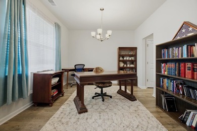 Come and see this beautiful Tillman model overlooking the pond - photo 6