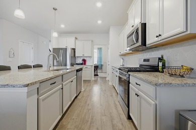 Come and see this beautiful Tillman model overlooking the pond - photo 10