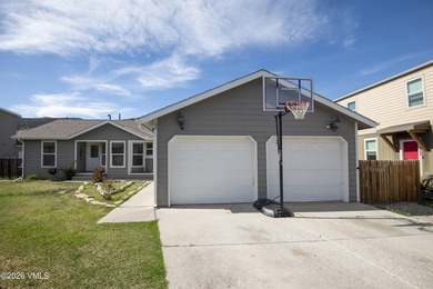 Rarely available in this neighborhood, this property stands out - photo 2