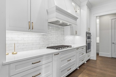 Like New Construction 4 Bedroom/4.5 Bath Custom Home at Reynolds - photo 13