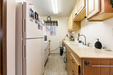 Welcome to 15876 Cottonwood, a charming three bedroom, one - photo 17