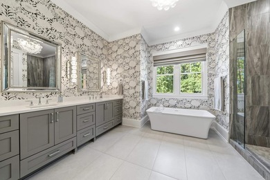 Like New Construction 4 Bedroom/4.5 Bath Custom Home at Reynolds - photo 20