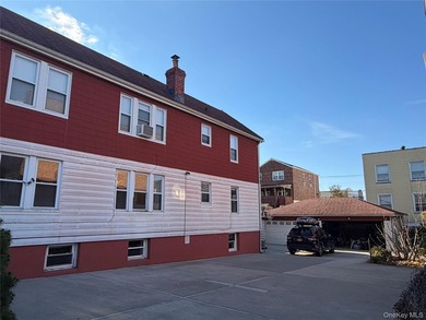 Charming two-dwelling property in the desirable Pelham Bay area - photo 20