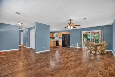 Charming 2-bedroom, 1-bath home offering approximately 1,000 - photo 2