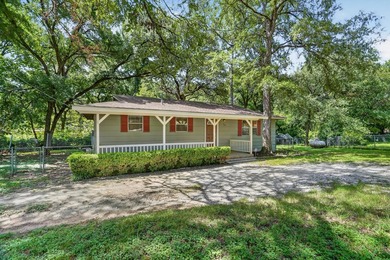 Charming 2-bedroom, 1-bath home offering approximately 1,000 - photo 7
