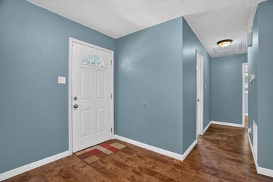 Charming 2-bedroom, 1-bath home offering approximately 1,000 - photo 10