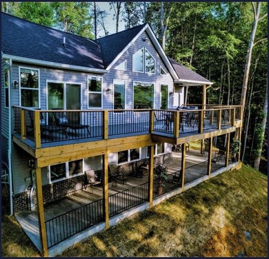 Welcome to your Lake Cumberland retreat! This stunning - photo 1