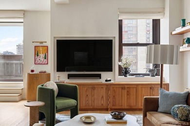 Featured in Architectural Digest and impeccably curated by Past - photo 7