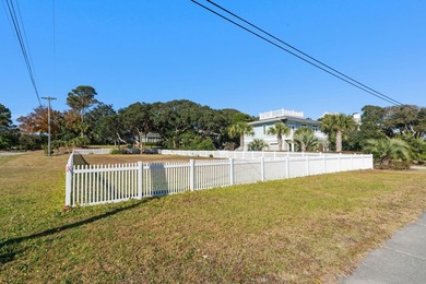 Golden Mile corner homesite directly across from the beach in - photo 4