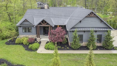 It's time to hit the Lake! Looking for a lakefront home in a - photo 1