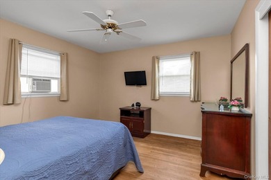 Welcome to 3 Avenue B. Excellent opportunity in the North Shore - photo 11