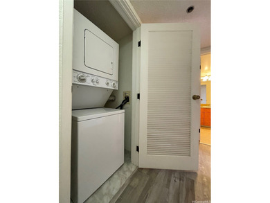 Back on the market due to the buyer's inability to fulfill their - photo 17