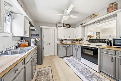 Lake house on beautiful Lake Whitney! This home offers a - photo 18