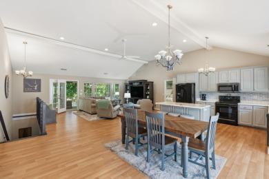 Lake Hartwell 5 BR/3BA Home | Level Lot | Dock - photo 4