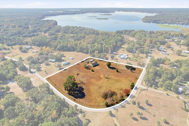 Lake Rousseau Home For Sale in Dunnellon Florida