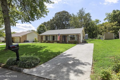 Fort Loudoun Lake Home For Sale in Knoxville Tennessee