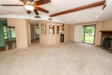 Welcome to this beautifully maintained waterfront property - photo 8