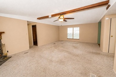 Welcome to this beautifully maintained waterfront property - photo 10