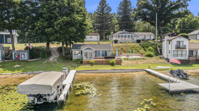 80' of Prime Waterfront! - Lake Home For Sale in Paw Paw, Michigan