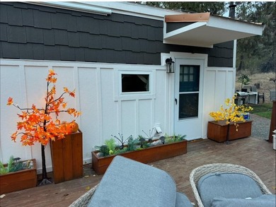 (private lake, pond, coastal) Home For Sale in Fruitland Washington