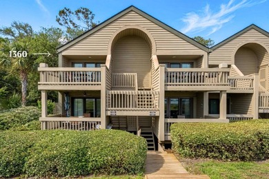 Perched on the top floor of desirable Pelican Watch Villas, 1360 - photo 3