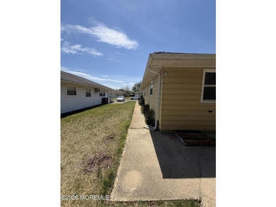 Welcome to 38 Grenada Street in the desirable Holiday City - photo 6