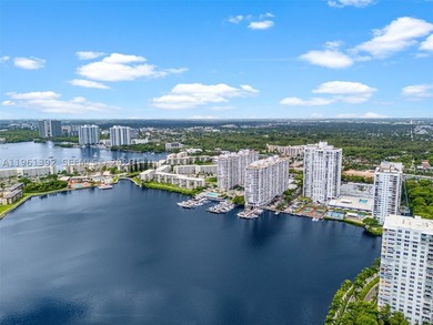 Spacious & Cozy 1BR/1.5BA Fully Furnished WATERFRONT CONDO with - photo 38