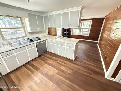 The 10.39 property has 2 houses and a private pond on it - photo 40