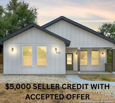 Canyon Lake Home For Sale in Canyon Lake Texas