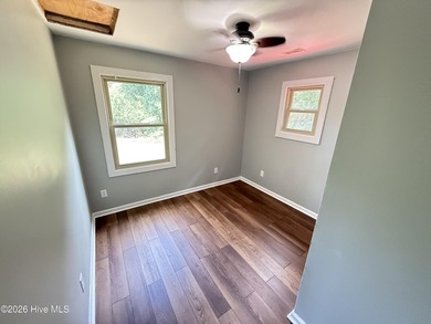 The 10.39 property has 2 houses and a private pond on it - photo 48