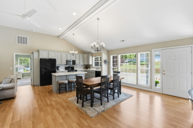 Lake Hartwell 5 BR/3BA Home | Level Lot | Dock - photo 5