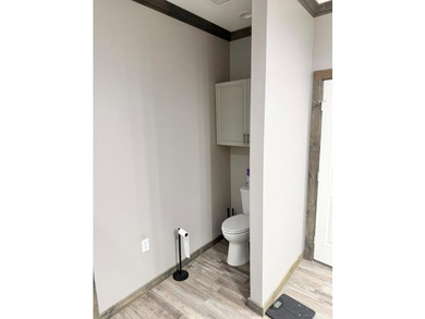 This home has 3 bedrooms and 2 bathrooms, the split-bedroom - photo 8