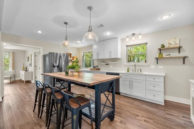 Wow truly a showstopper! Enjoy lake views of Greers Ferry Lake - photo 4
