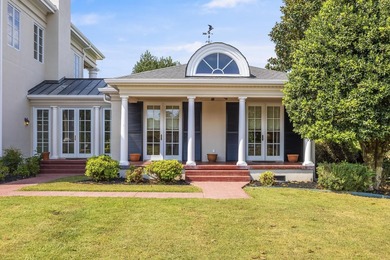 The Grandeur of the Southern Plantation. Nestled upon 4.5 level - photo 14