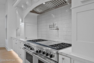 Extensively reimagined beginning in 2020, this modern luxury - photo 16