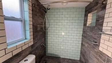 Updated 1-BR condo, 1 full & 1 half bath, spacious living and - photo 17