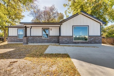 Lake Arlington Home For Sale in Fort Worth Texas