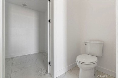NEW CONSTRUCTION 3 bed, 2.5 bath, three-story townhome with sky - photo 24