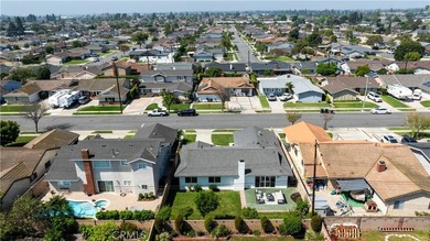 Beautifully refreshed and move-in ready, this 4-bedroom - photo 28