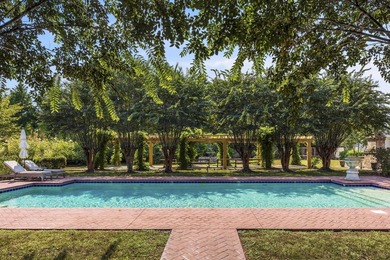 The Grandeur of the Southern Plantation. Nestled upon 4.5 level - photo 29