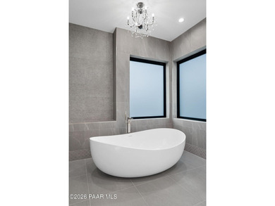 Extensively reimagined beginning in 2020, this modern luxury - photo 32