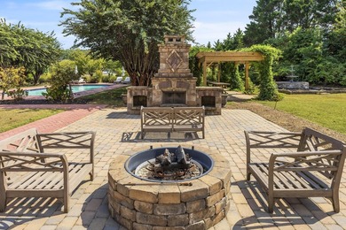 The Grandeur of the Southern Plantation. Nestled upon 4.5 level - photo 33